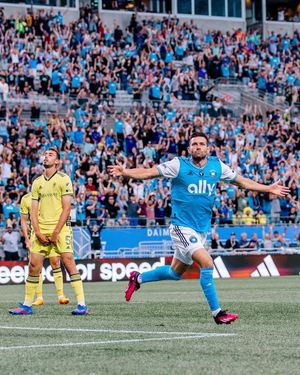 Image post by @charlottefc on Instagram