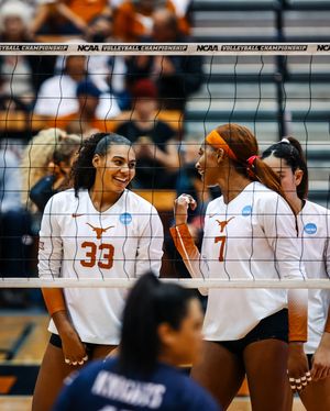 Image post by @texasvolleyball on Instagram