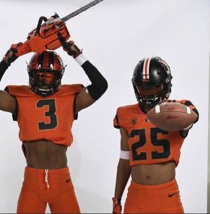 Image post by @HeirFootball on Twitter