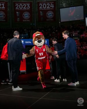 Image post by @fcbayernbasketball on Instagram