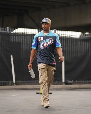 Image post by @nflstyle on Instagram