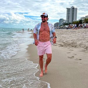 Image post by @johnnybananas on Instagram