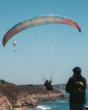 Image post by @parapenteaventurachile on Instagram