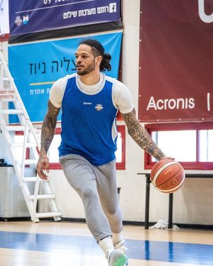 Image post by @bhbasket on Facebook