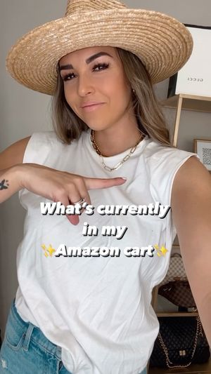 Video post by @sabrinanoellee on Instagram