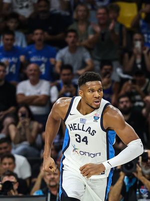 Image post by @giannis_an34 on Instagram