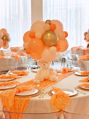 Image post by @partyup_balloons_by_melissa on Instagram