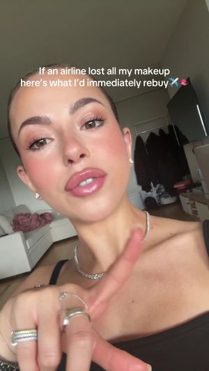 Video post by @anyaweitz on TikTok