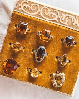 Image post by @maejeanvintage on Instagram