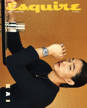 Image post by @esquire.korea on Instagram