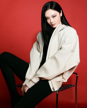 Image post by @ellemenhk on Instagram
