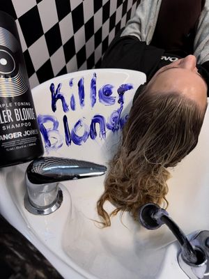 Image post by @dangerjonesbalayage on Instagram