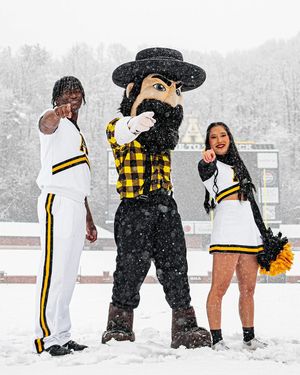 Image post by @appstatecheerleading on Instagram