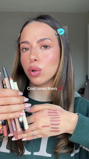 Video post by @anyaweitz on TikTok