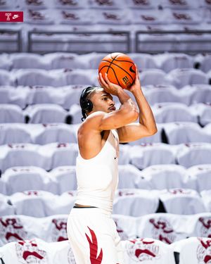 Image post by @tumbbhoops on Instagram