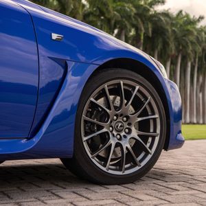 Image post by @discoverlexus on Instagram
