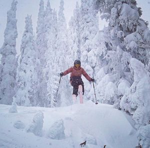 Image post by @j_skis on Instagram