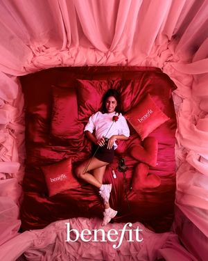 Image post by @benefitcosmeticsitaly on Instagram