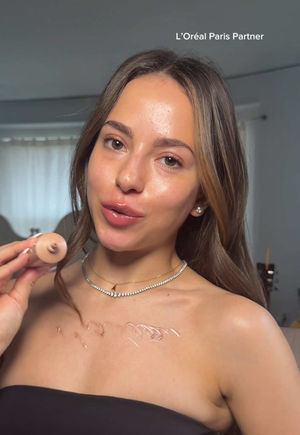 Video post by @anyaweitz on TikTok