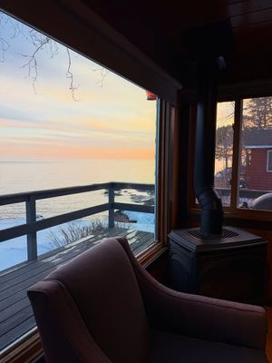 Image post by @breezypointcabins on Facebook