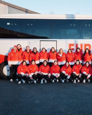 Image post by @swissicehockeywomen on Instagram