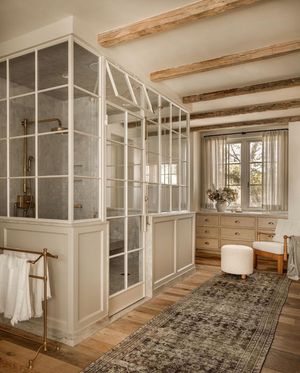Image post by @shoppeamberinteriors on Instagram