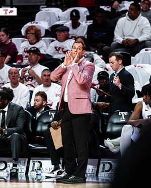 Image post by @tumbbhoops on Instagram