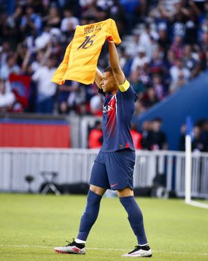 Image post by @psg on Instagram