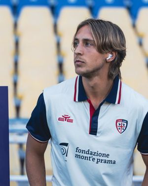 Image post by @cagliaricalcio on Instagram