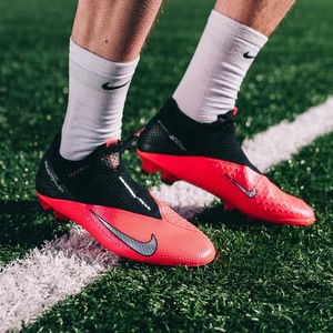 Image post by @soccerdotcom on Instagram