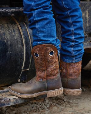 Image post by @justinboots_ on Instagram