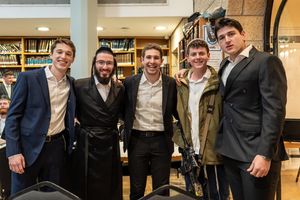 Image post by @aish_efg_men on Instagram