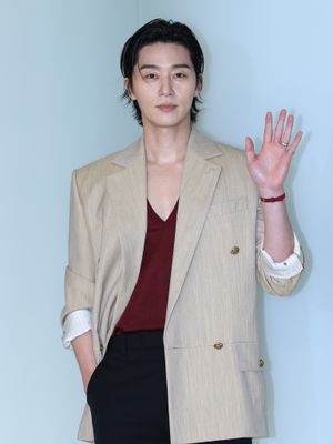 Image post by @ellemenhk on Instagram