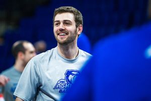 Image post by @uncavlmbb on Instagram