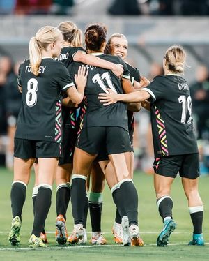 Image post by @spurswomen on Instagram