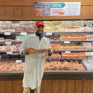 Image post by @stewleonards on Instagram