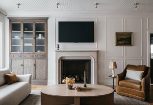 Image post by @barretthomeschicago on Instagram