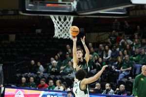 Image post by @NWBearcatMBB on Twitter