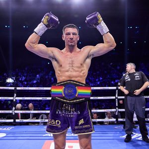 Image post by @MatchroomBoxing on Twitter