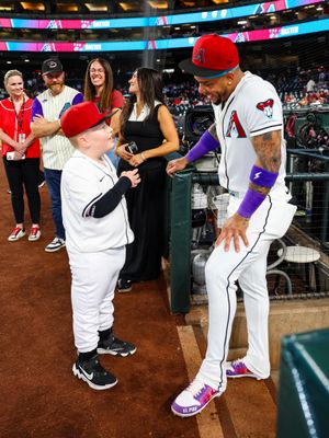 Image post by @dbacksgiveback on Instagram