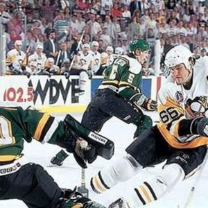 Image post by @insidetherinkcom on Instagram