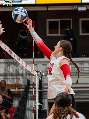 Image post by @msum_volleyball on Instagram