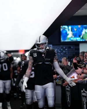 Image post by @raiders on Instagram