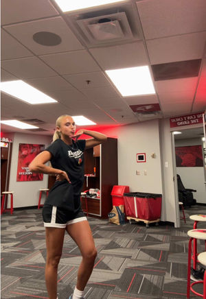 Video post by @chlo_spreen on TikTok