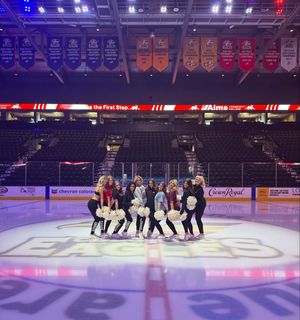 Image post by @coloradoeagleschicks on Instagram