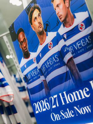 Image post by @readingfc on Instagram