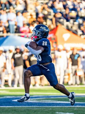 Image post by @ucdavisfootball on Instagram