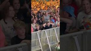 Video post by @twofriendsmusic on YouTube