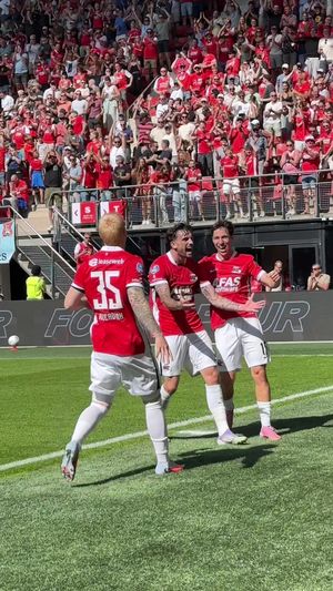 Video post by @azalkmaar on TikTok