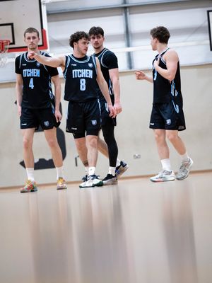 Image post by @itchenbball on Instagram